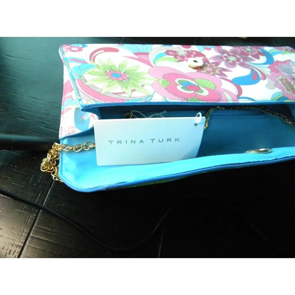 Trina Turk Summer Floral Clutch Bag NWT L12"xH2.5"xW5" Vegan - Picture 5 of 10